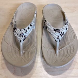 Women’s OOlala Snakeskin Thong Sandal